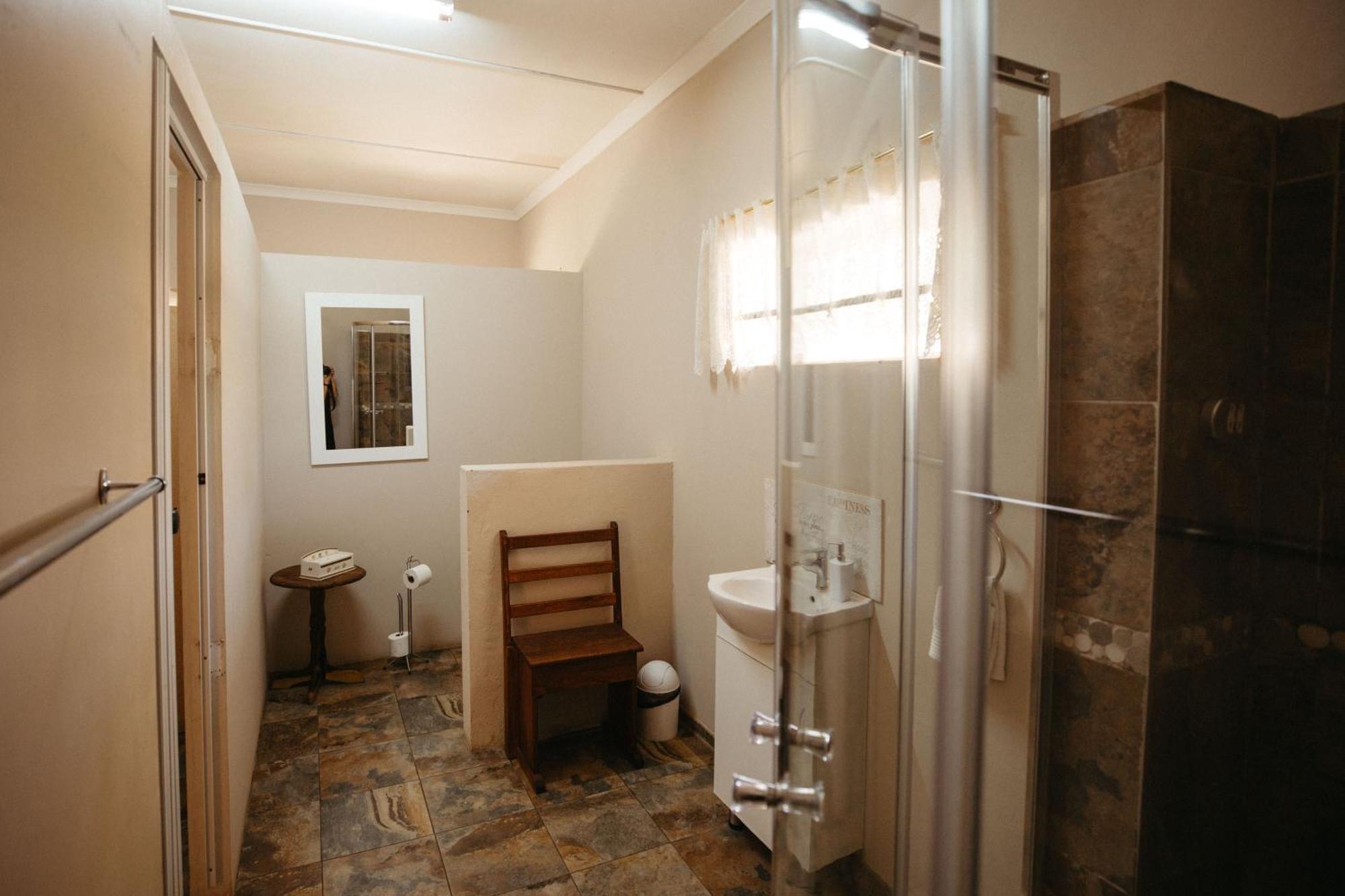 Gibson Place Vrede Екстериор снимка