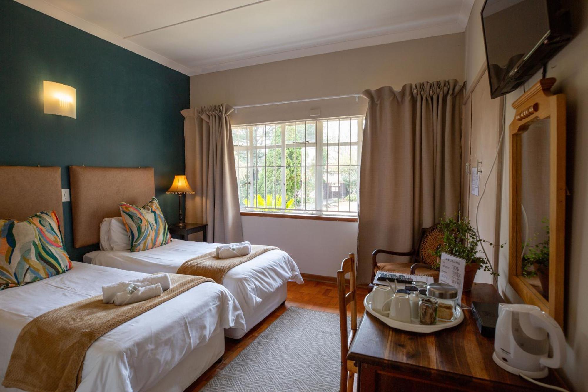 Gibson Place Vrede Екстериор снимка