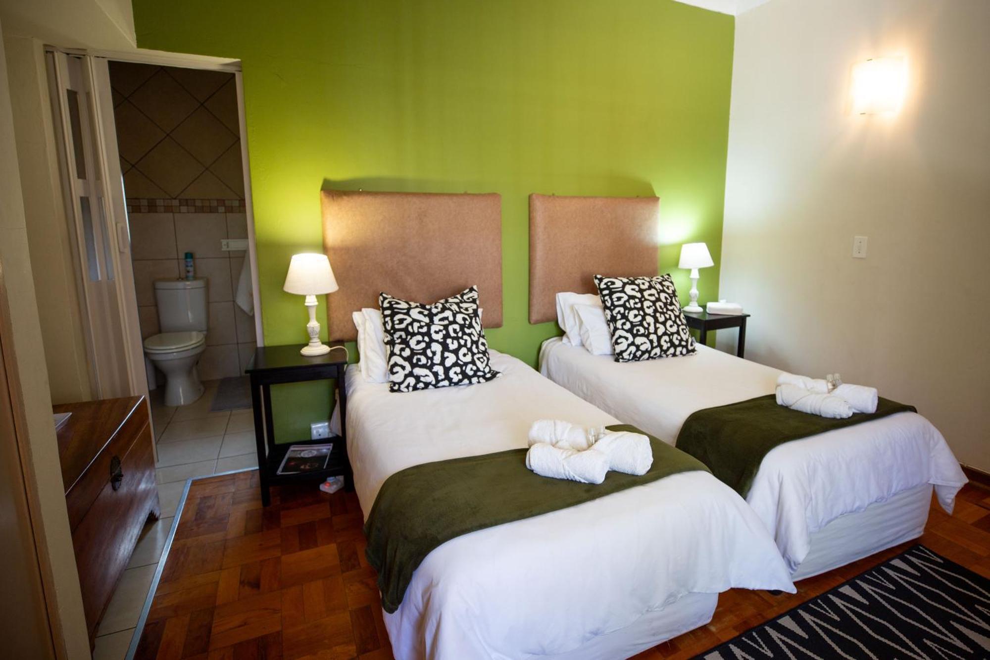 Gibson Place Vrede Екстериор снимка